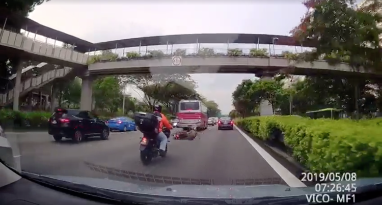 Inconsiderate Drivers of the Week Episode 32