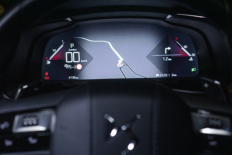 Motorist Mreview Ds7 Crossback Cockpit July 2020