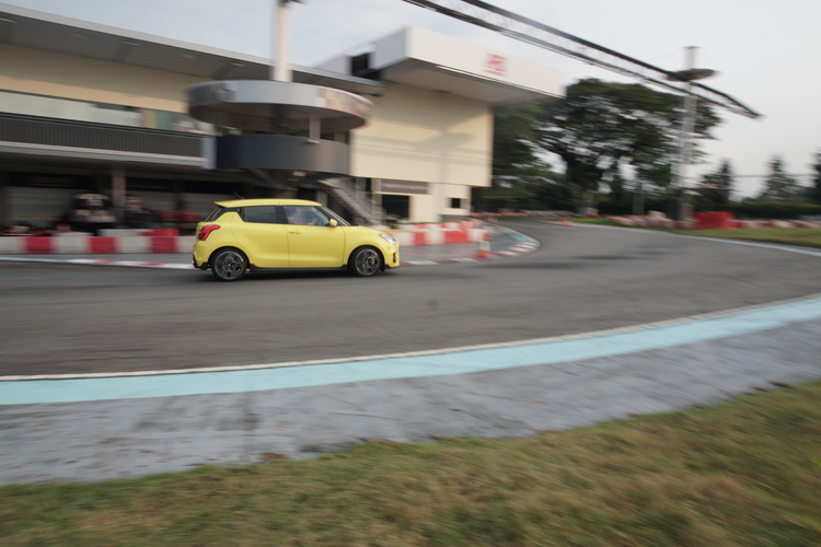 Motorist First Drive The New Manual Only Suzuki Swift Sport Mild Hybrid Drive Apr 2021